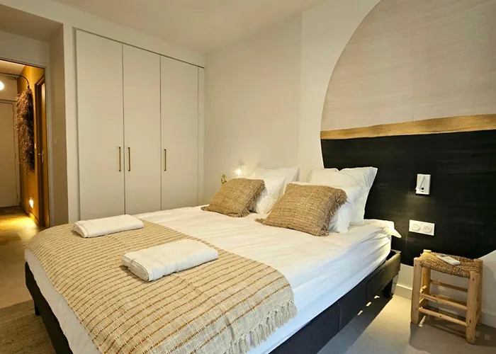 Le Jacquard Type 2 Proche Des Halles * Ναρμπόν